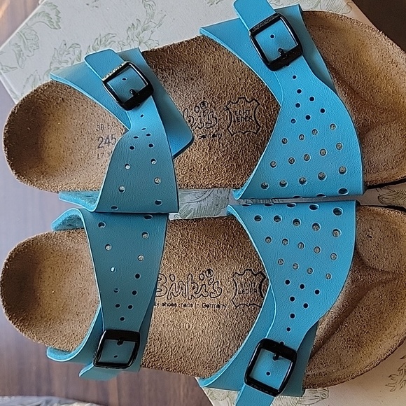 Birki's by Birkinstock aqua blue 2 strap sandles - Picture 9 of 9
